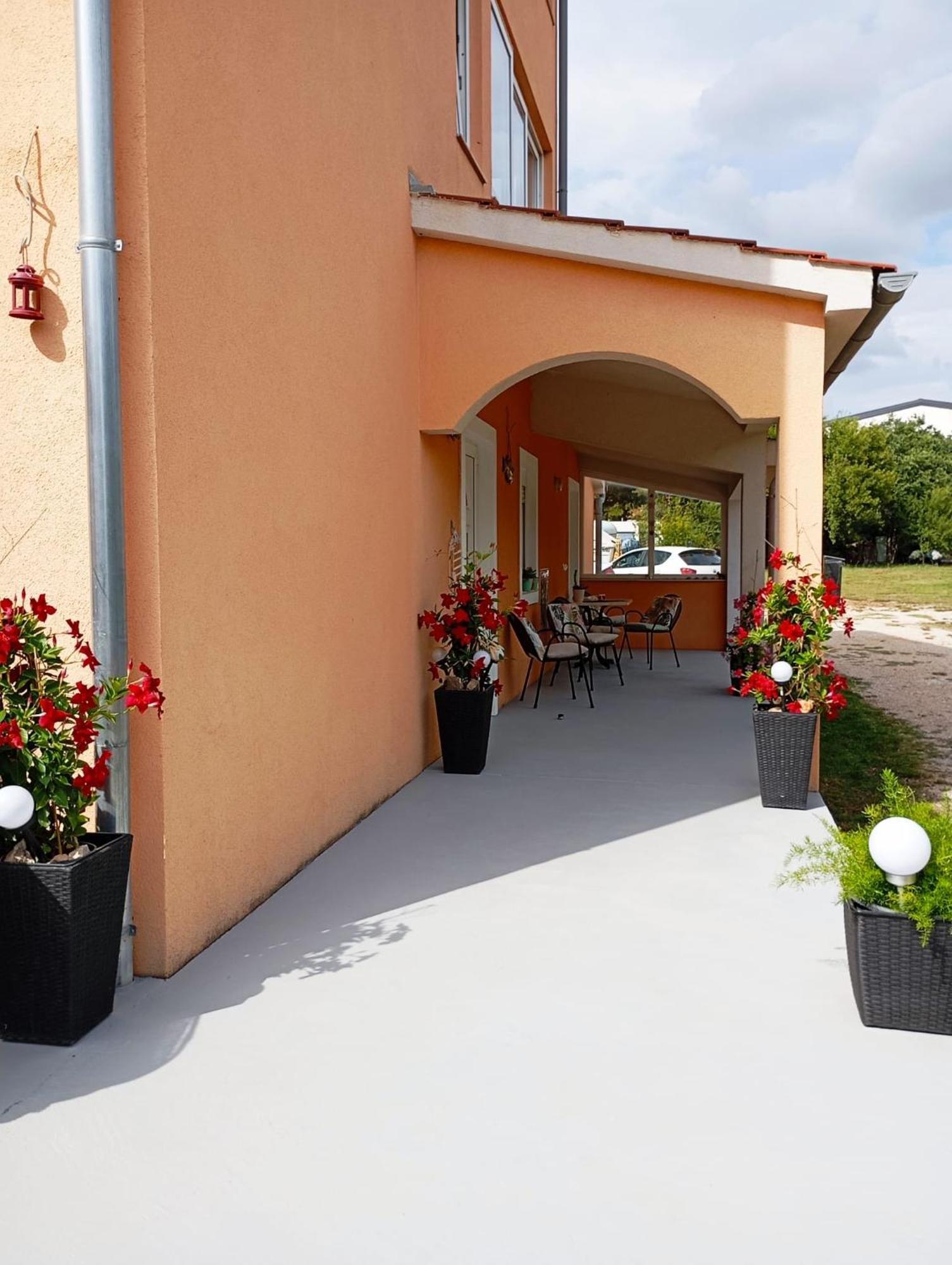 Apartmani Joja Weißenburg Exterior foto