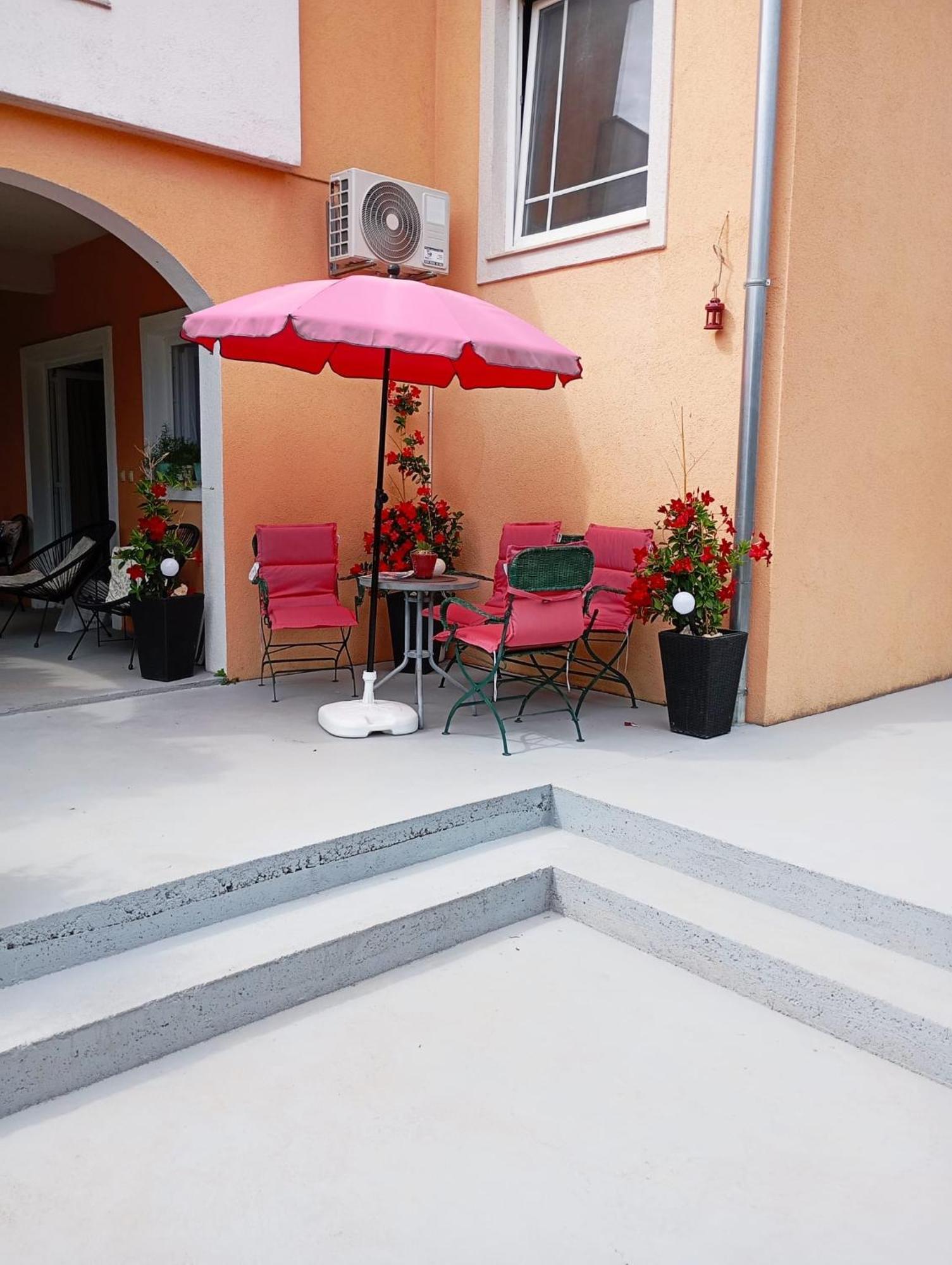 Apartmani Joja Weißenburg Exterior foto